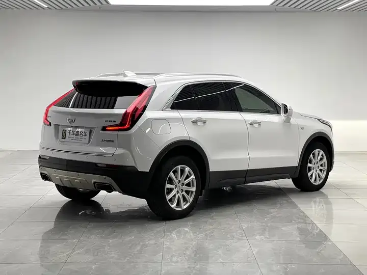 Cadillac XT4 2022 28T Two-Drive Fashion Type 6