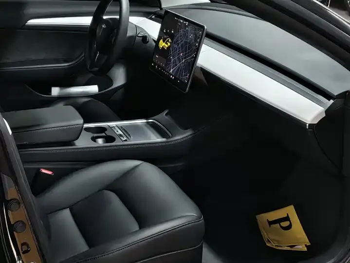 Model Y 2023 rear-wheel drive version 12