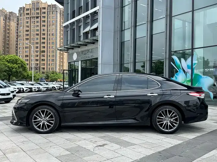 Camry 2021 2.5G Deluxe Edition 3