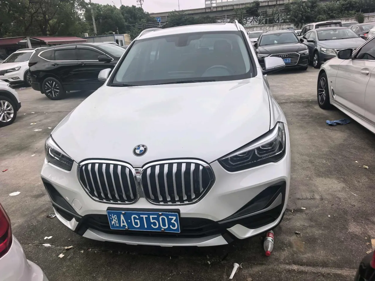 BMW 2022 X1 sDrive20Li 1.5T exclusive automatic gear 2