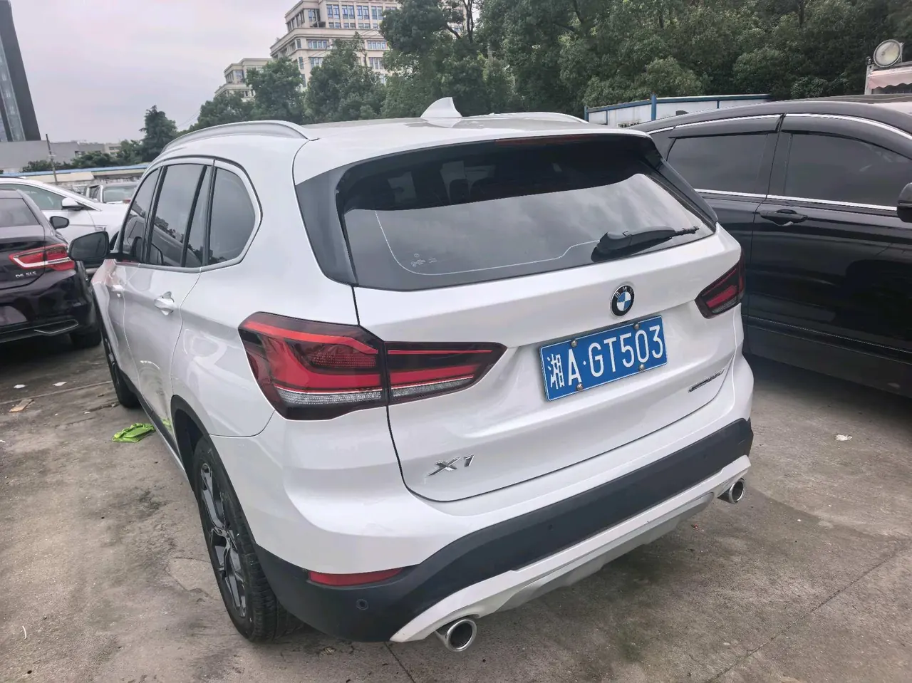 BMW 2022 X1 sDrive20Li 1.5T exclusive automatic gear 4