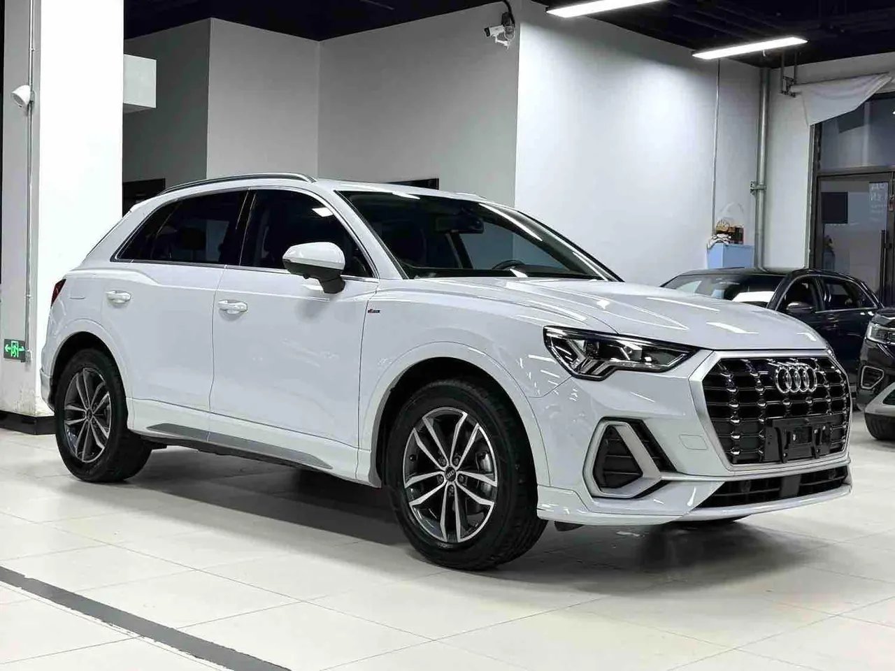 Audi 2022 Q3 1.4TFSI 35TFSI Aggressive Dynamic Automatic 3