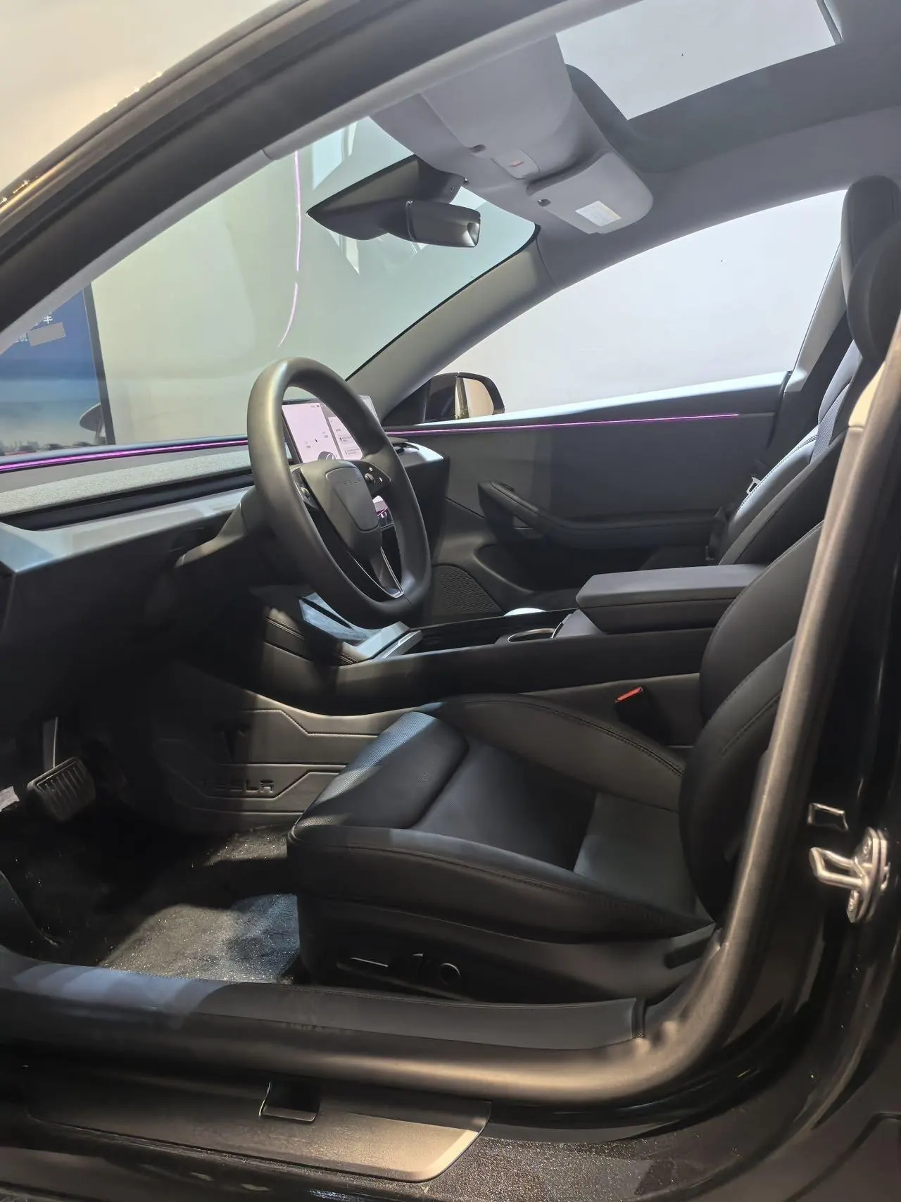 Tesla 2025 Model 3 rear-wheel drive version of automatic transmission 2