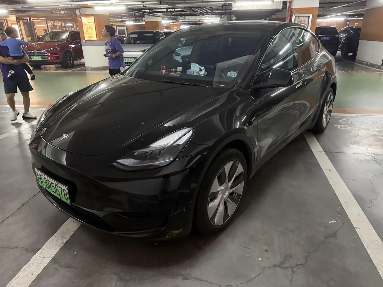 Open image lightbox: Tesla 2022 Model Y rear-wheel drive version (facelift) automatic gear