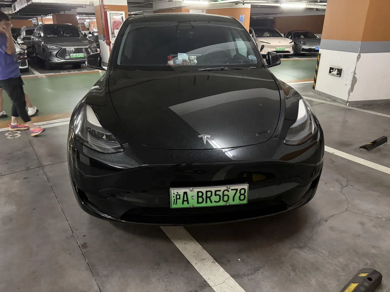 Tesla 2022 Model Y rear-wheel drive version (facelift) automatic gear 2
