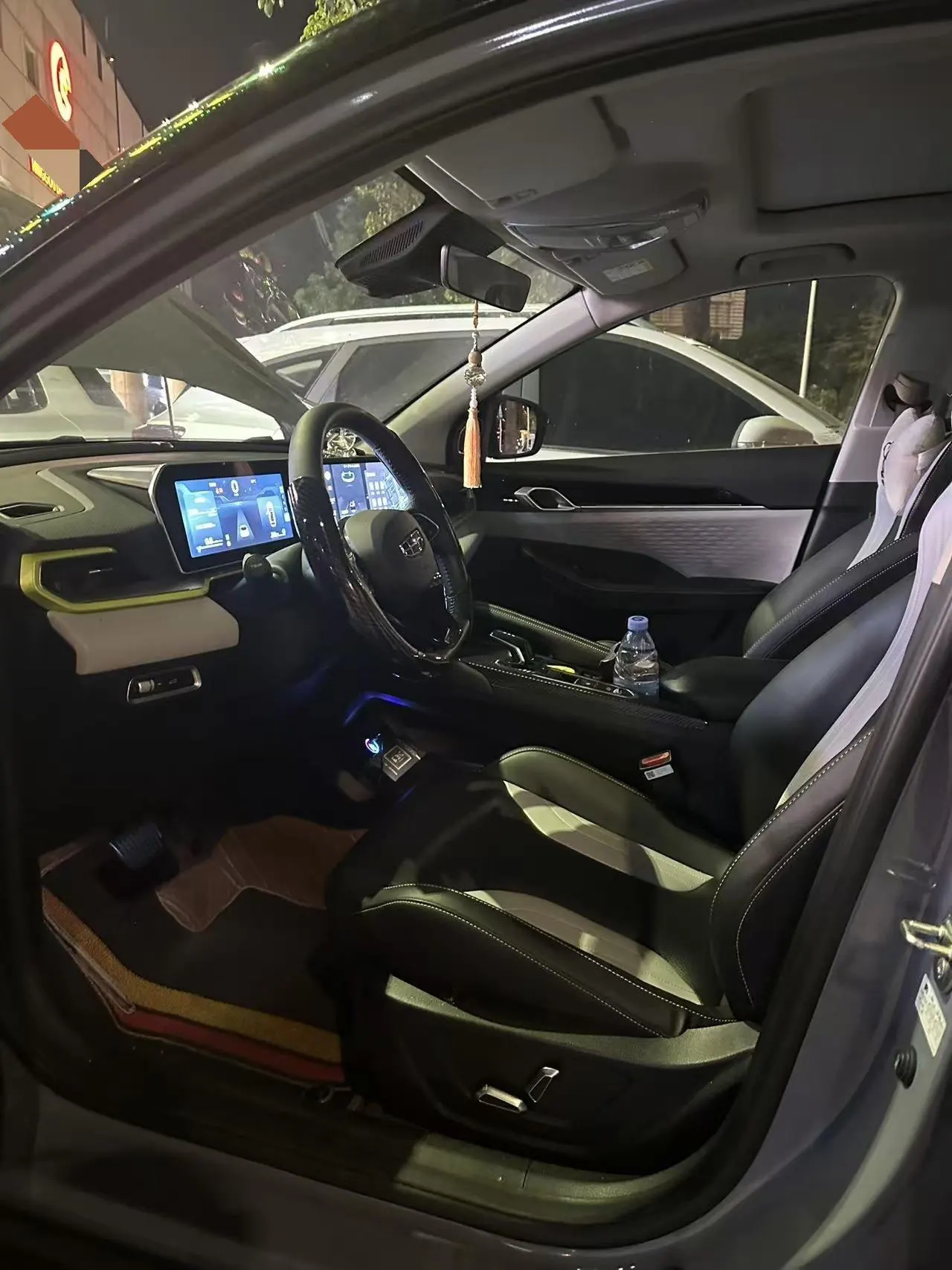 Geely 2022 Binyue COOL 1.5TD COOL Battle automatic gear 4