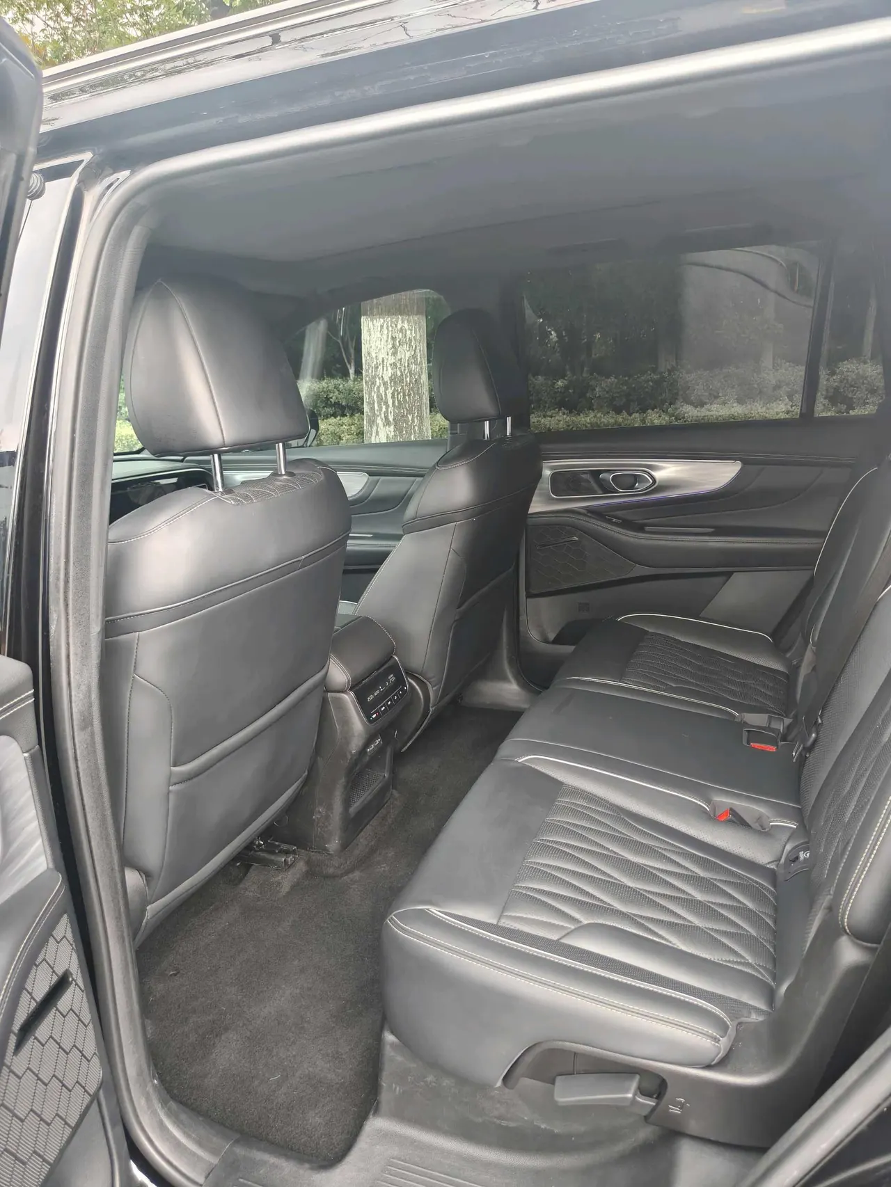 Chuanqi 2022 GS8 2.0TGDI Two-Drive Deluxe Zhilian Edition Seven-seat Automatic Gear 4