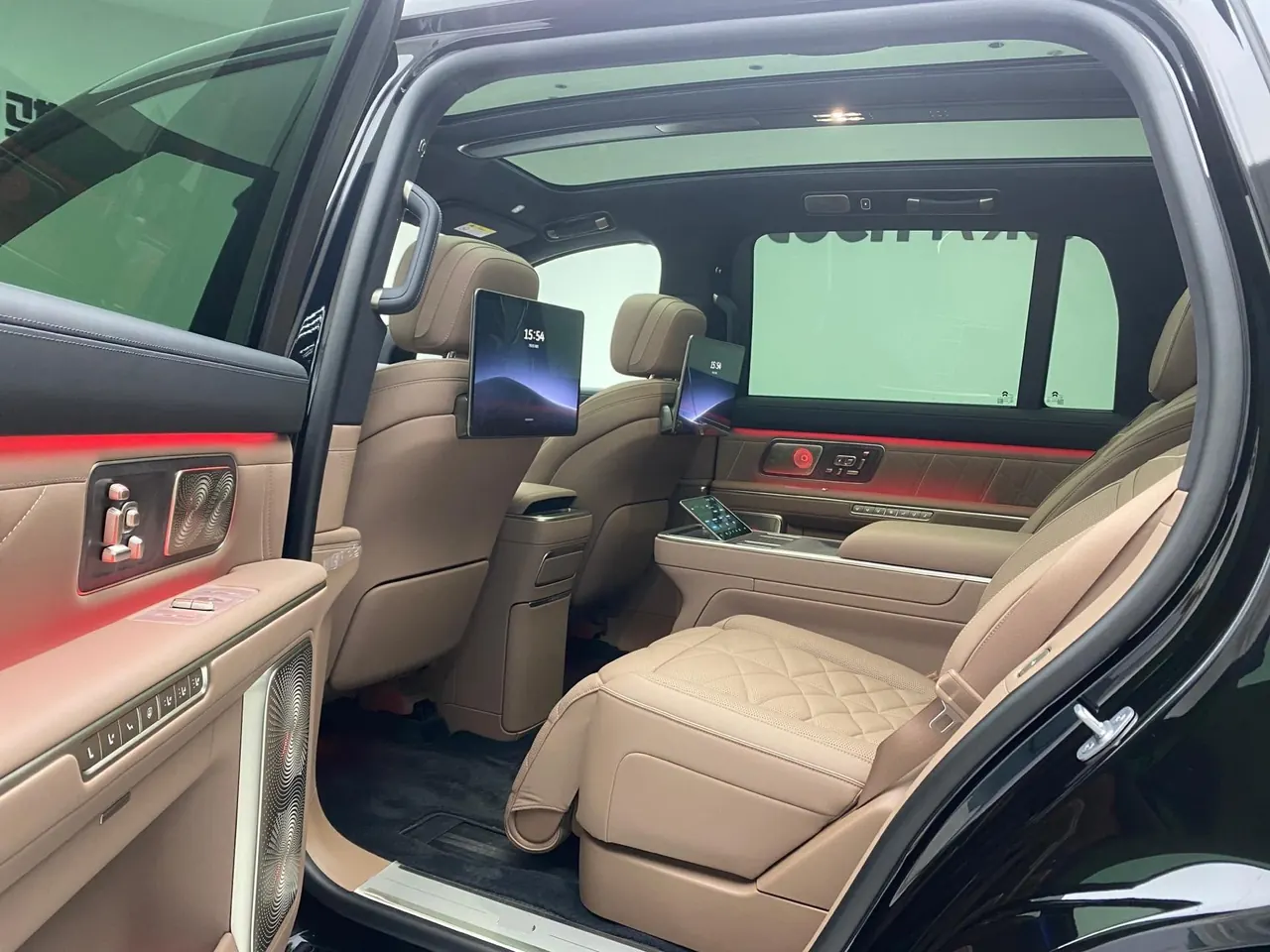 NIO 2026 ES 9 102kWh Executive Island Deluxe Automatic Gear 8