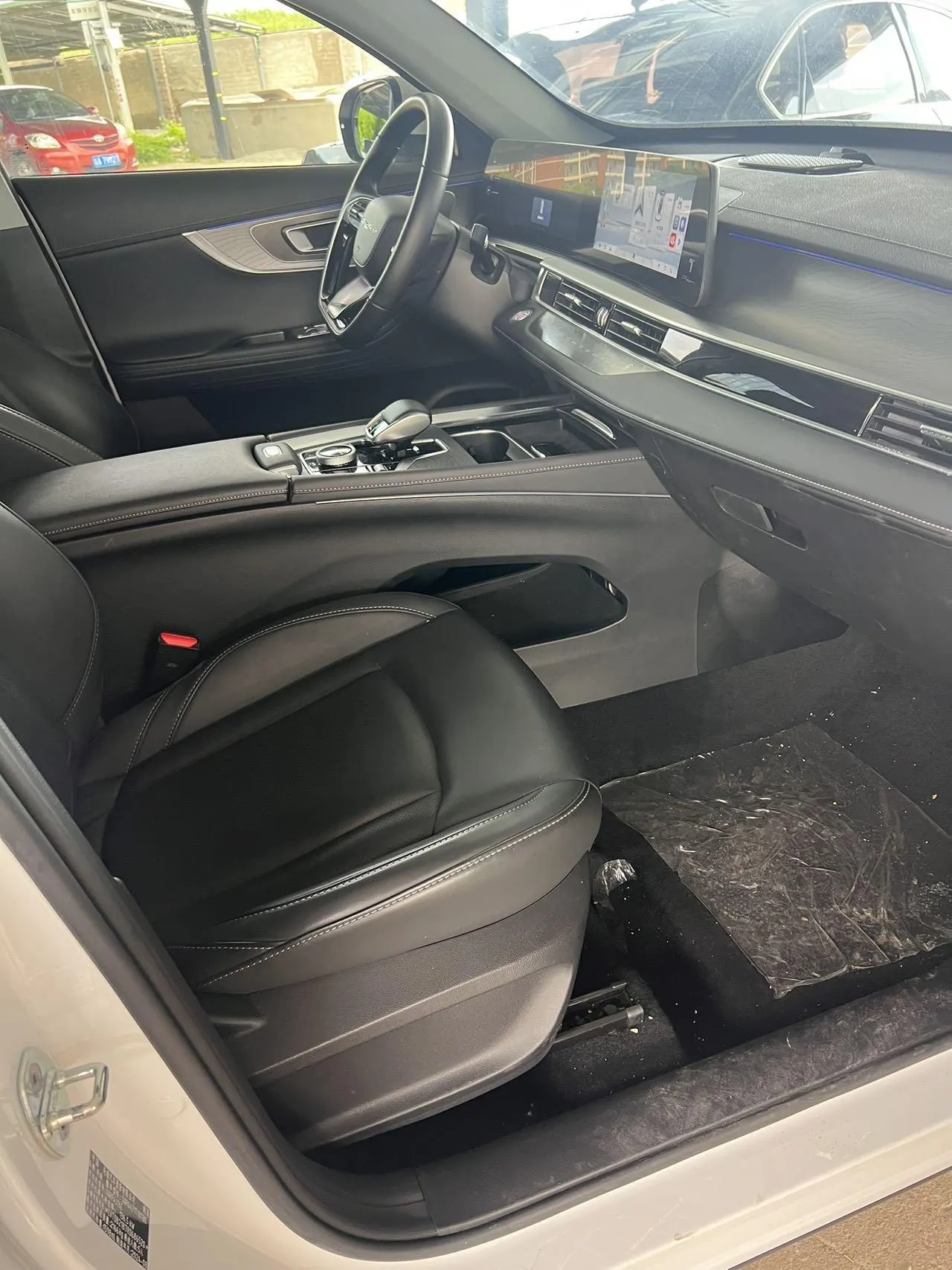 Chery 2025 Ruihu 8 PRO 1.6T 290T Two-Drive Deluxe Edition Automatic Gear 5