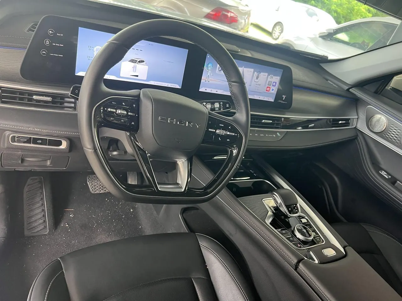 Chery 2025 Ruihu 8 PRO 1.6T 290T Two-Drive Deluxe Edition Automatic Gear 8