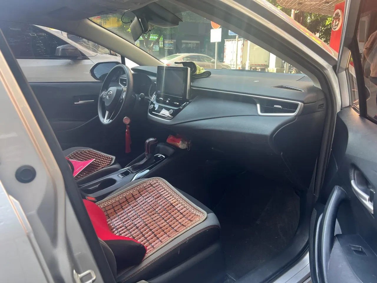 Toyota 2021 corolla 1.2T stepless elite PLUS version of automatic gear 4