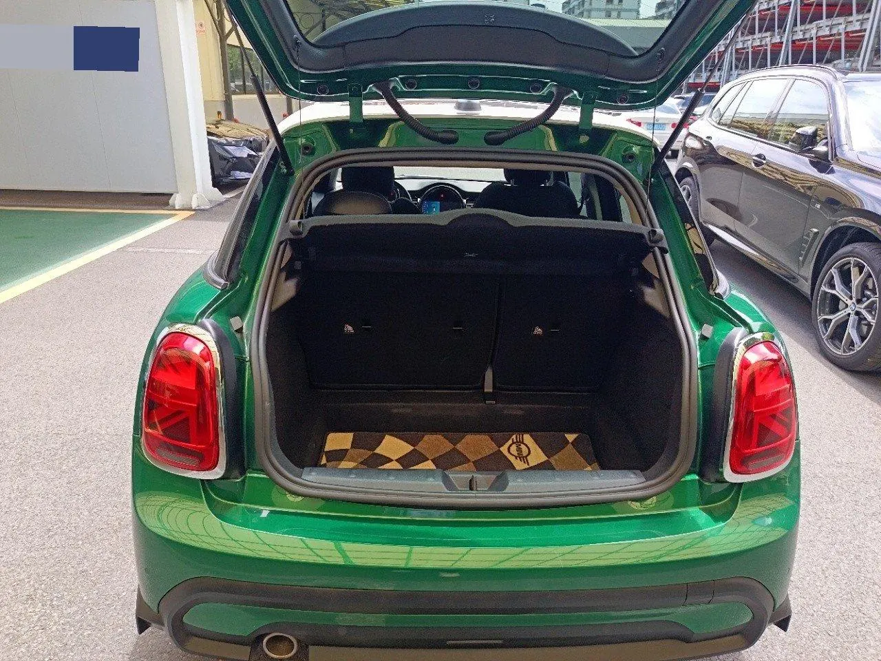 MINI Mini 5-Door (Imported) 2022 Mini Cooper 1.5T The Coopers Commemorative Edition Automatic Gear 3