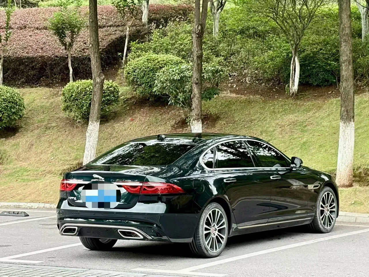 Jaguar 2022 XFL 2.0T P 12500.00g Drive Enjoy Deluxe Edition Automatic Gear 5