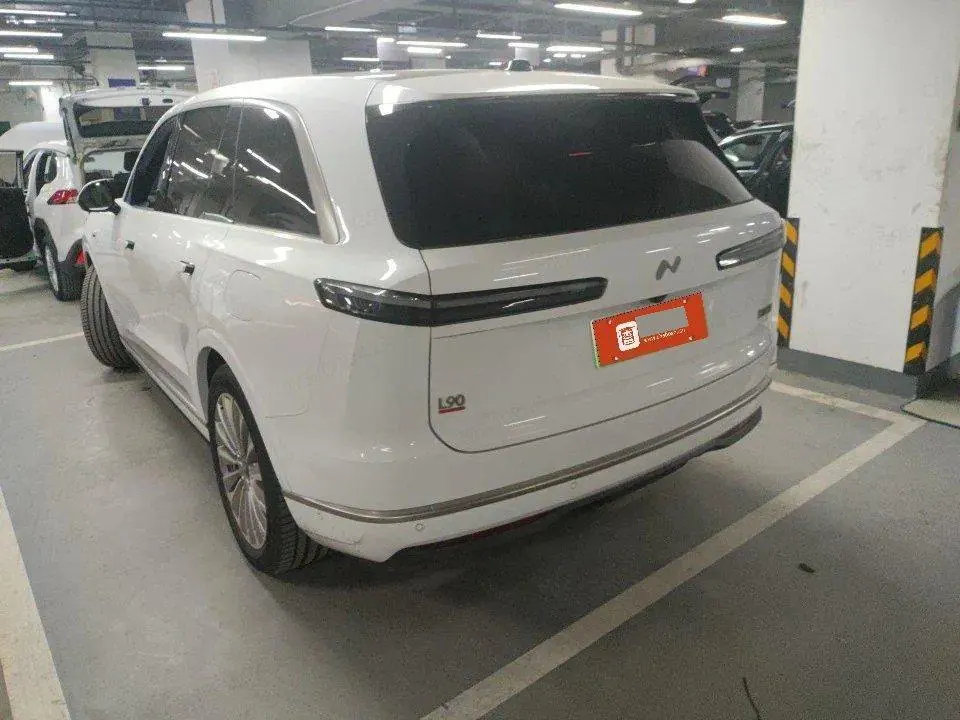 ONVO 2026 L90 Ultra six-seat automatic gear 5