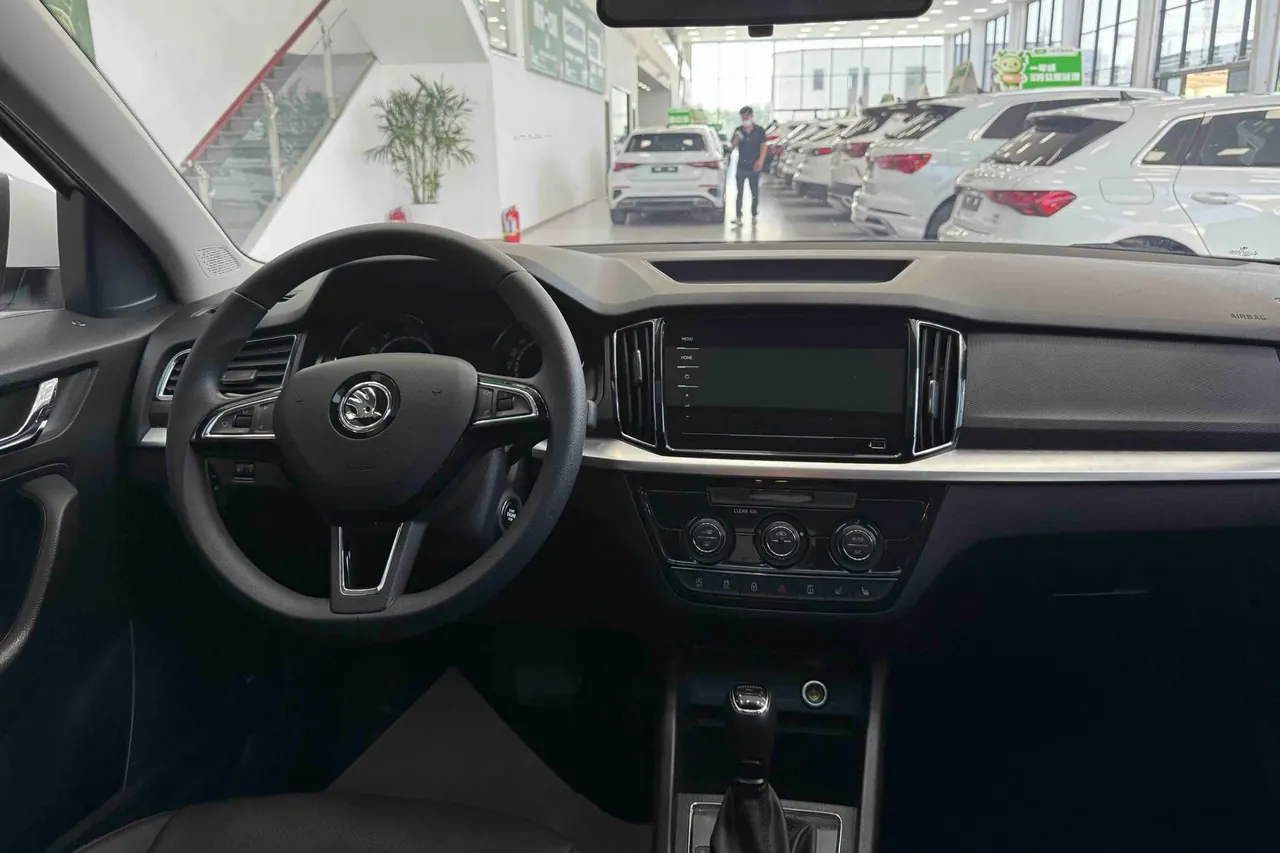Skoda 2022 Komick 1.5 Comfortable Edition Automatic Gear 5