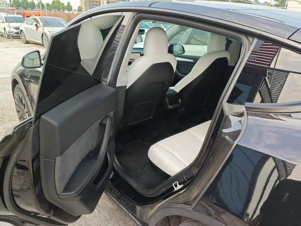 Открыть галерею: Tesla 2022 Model Y rear-wheel drive version (facelift) automatic gear