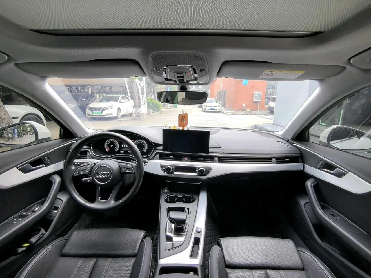 Audi 2022 A4L 2.0TFSI 40TFSI Fashion Dynamic Automatic 4