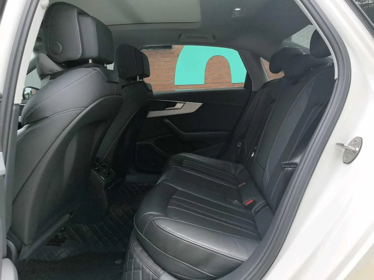 Audi 2022 A4L 2.0TFSI 40TFSI Fashion Dynamic Automatic 6