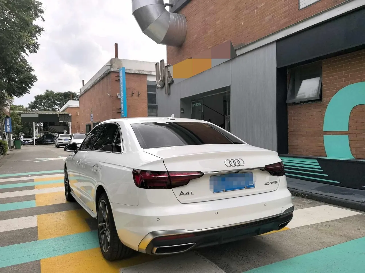 Audi 2022 A4L 2.0TFSI 40TFSI Fashion Dynamic Automatic 8