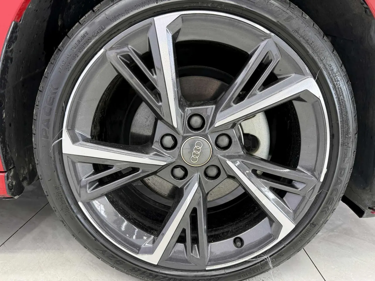 Audi 2021 A3L Limousine 1.4TFSI 35TFSI into the life version of automatic gear 16