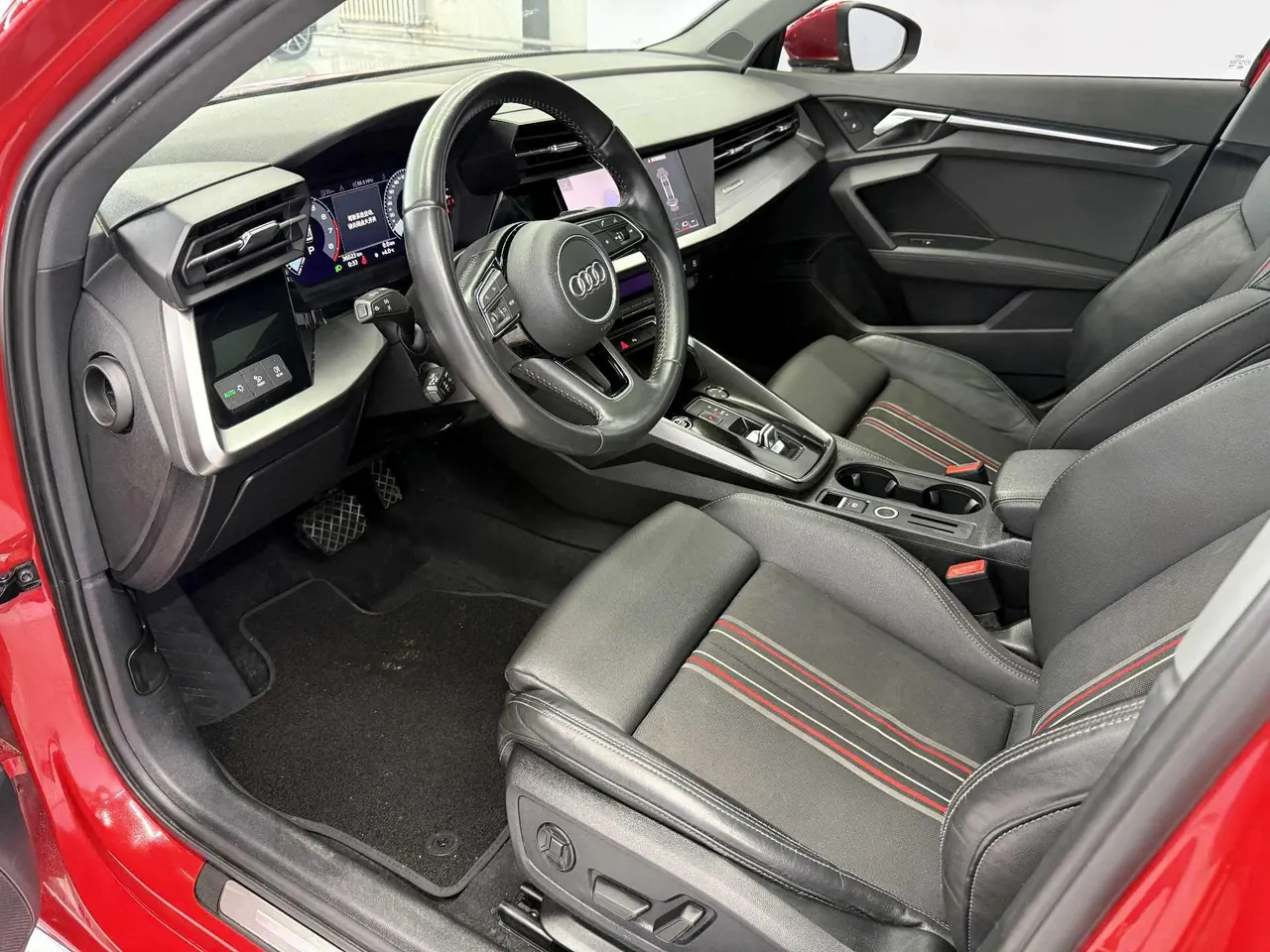 Audi 2021 A3L Limousine 1.4TFSI 35TFSI into the life version of automatic gear 5