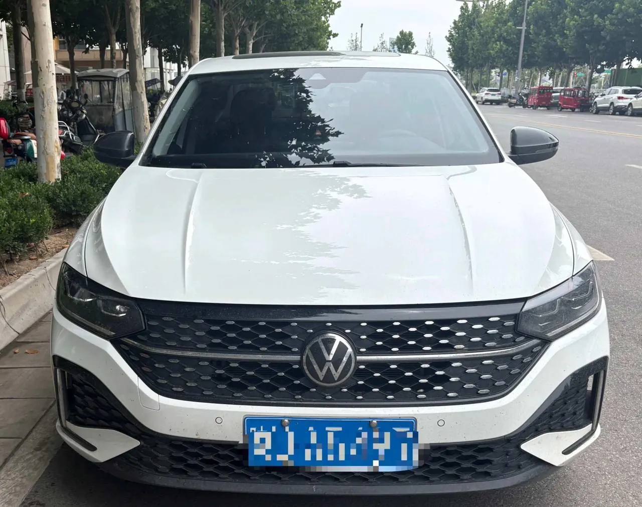 Volkswagen 2023 Lavida 1.5TSI 300TSI Star Leading Edition Automatic Gear 3