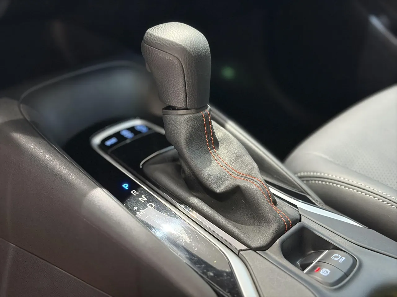 Toyota 2021 corolla 1.2T stepless elite version of automatic gear 12