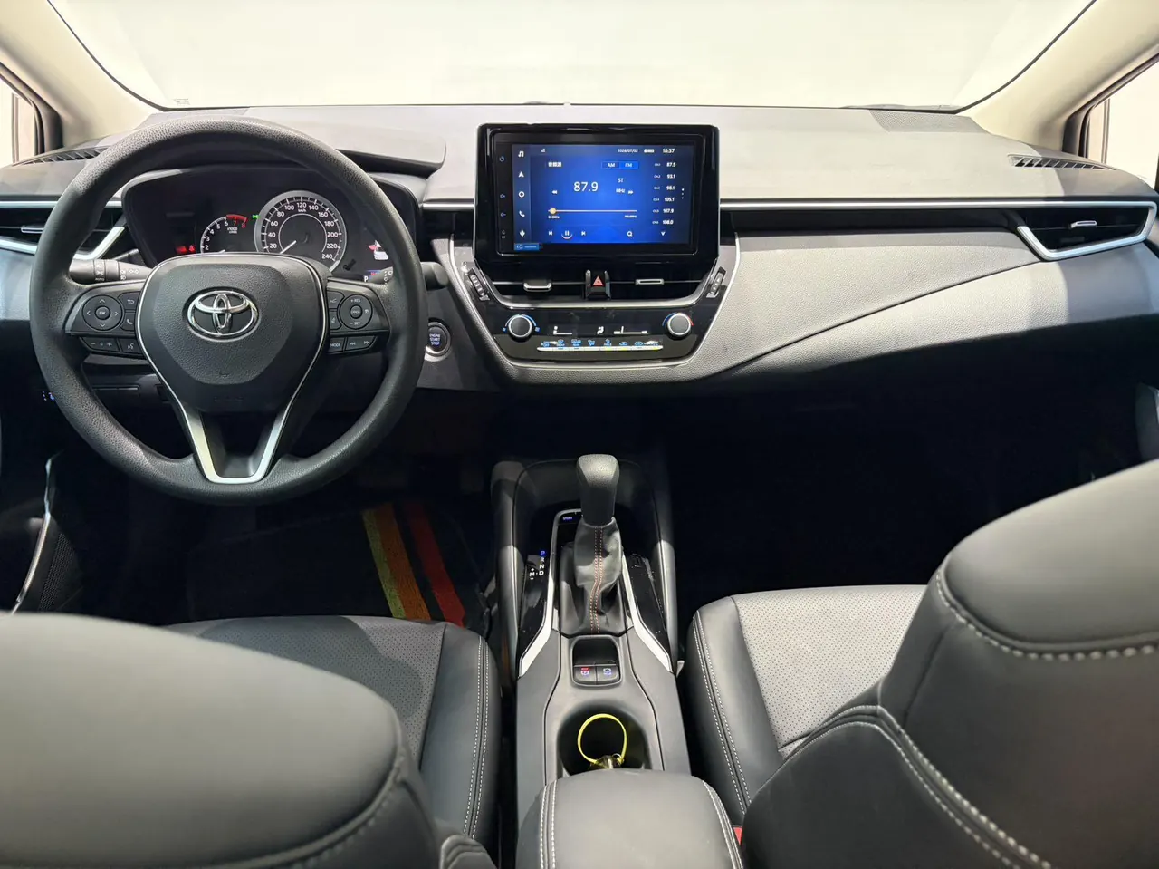 Toyota 2021 corolla 1.2T stepless elite version of automatic gear 13