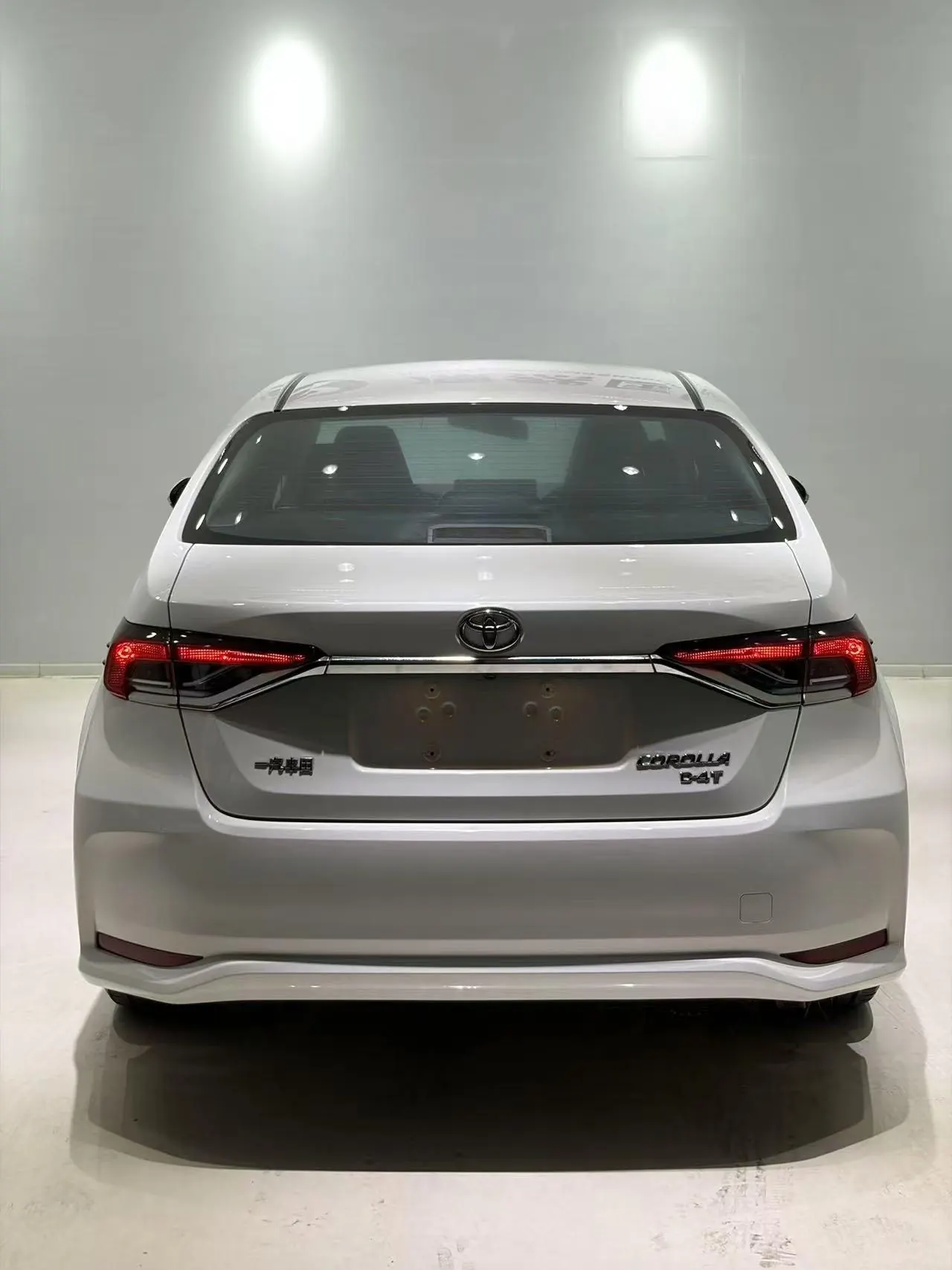 Toyota 2021 corolla 1.2T stepless elite version of automatic gear 4