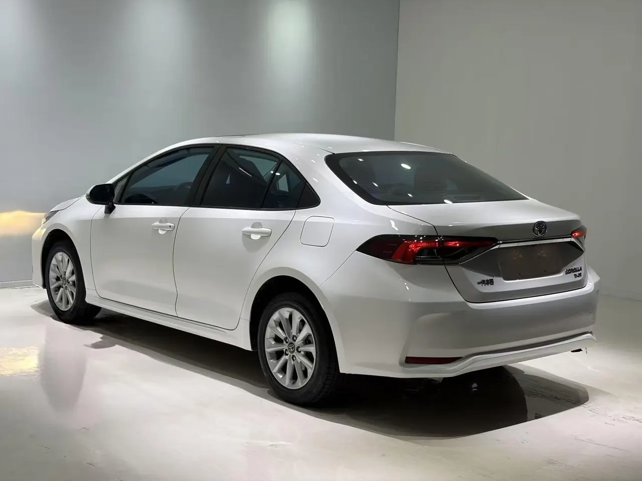 Toyota 2021 corolla 1.2T stepless elite version of automatic gear 5