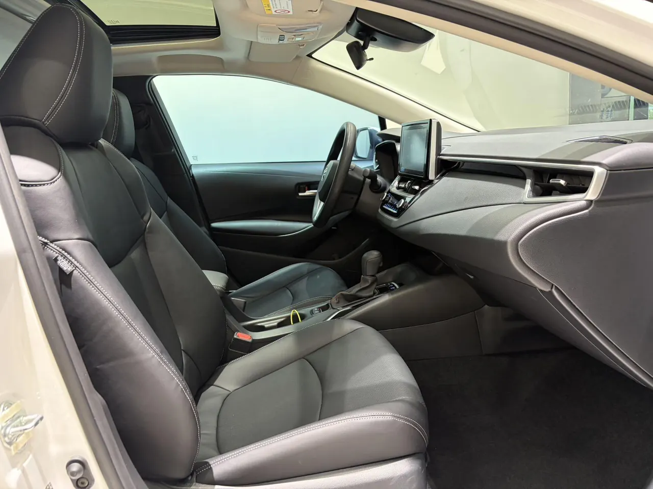 Toyota 2021 corolla 1.2T stepless elite version of automatic gear 7