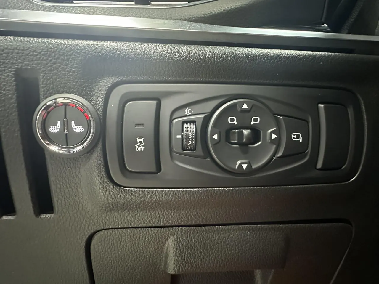 Jetour 2022 X70 1.5T Yue Xing Edition 5-seat Automatic Gear 12