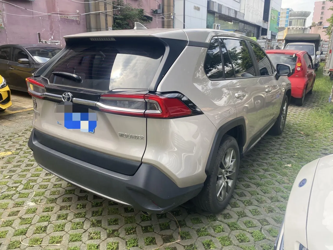 Toyota 2023 Wilanda 2.0 Stepless Two-Drive Leading Edition Automatic Gear 5