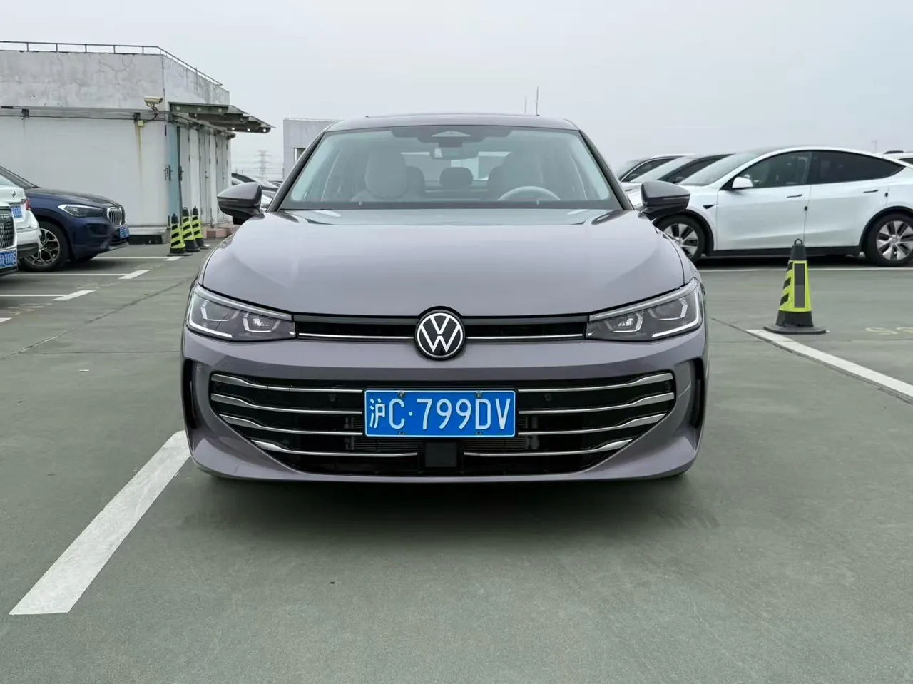 Volkswagen 2025 Passat Pro 2.0TSI 380TSI Long Yao Edition Automatic 2