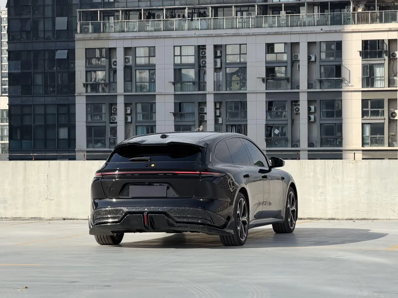 NIO 2023 ET5 75kWh Touring automatic gear 4