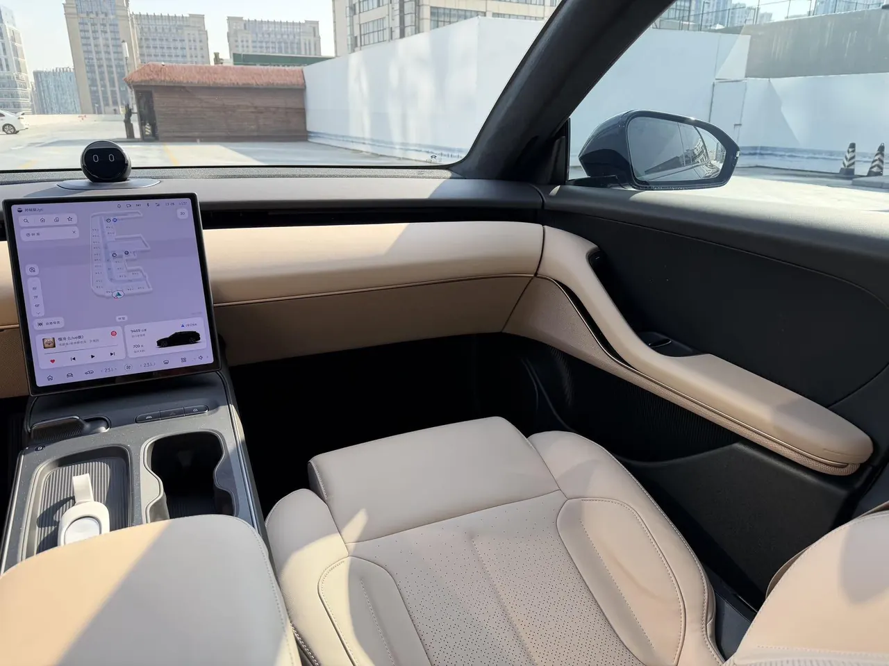 NIO 2023 ET5 75kWh Touring automatic gear 9