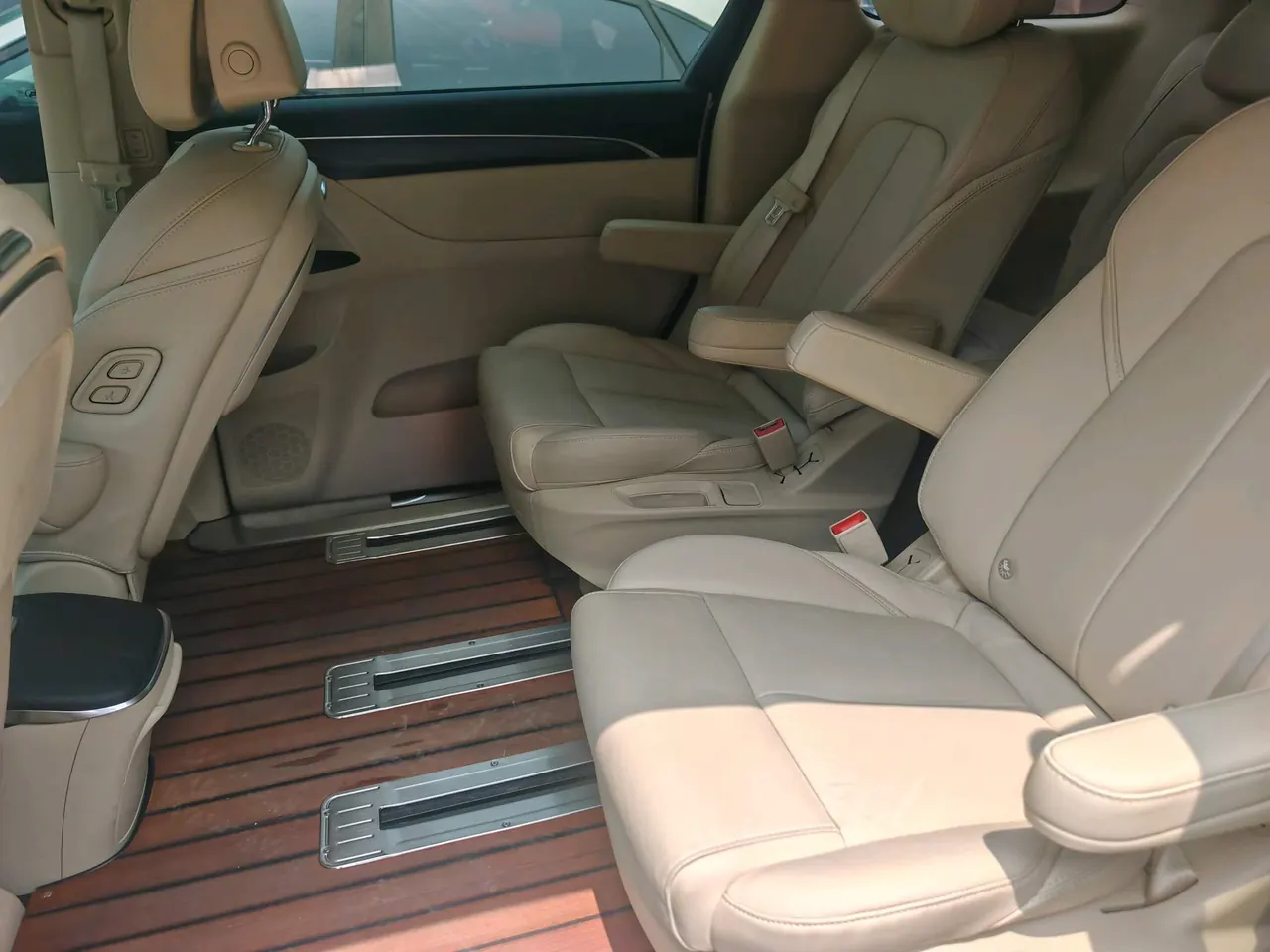 Buick 2023 GL8 ES Lu Zun 48V 2.0T 653T Exclusive Automatic Gear 6