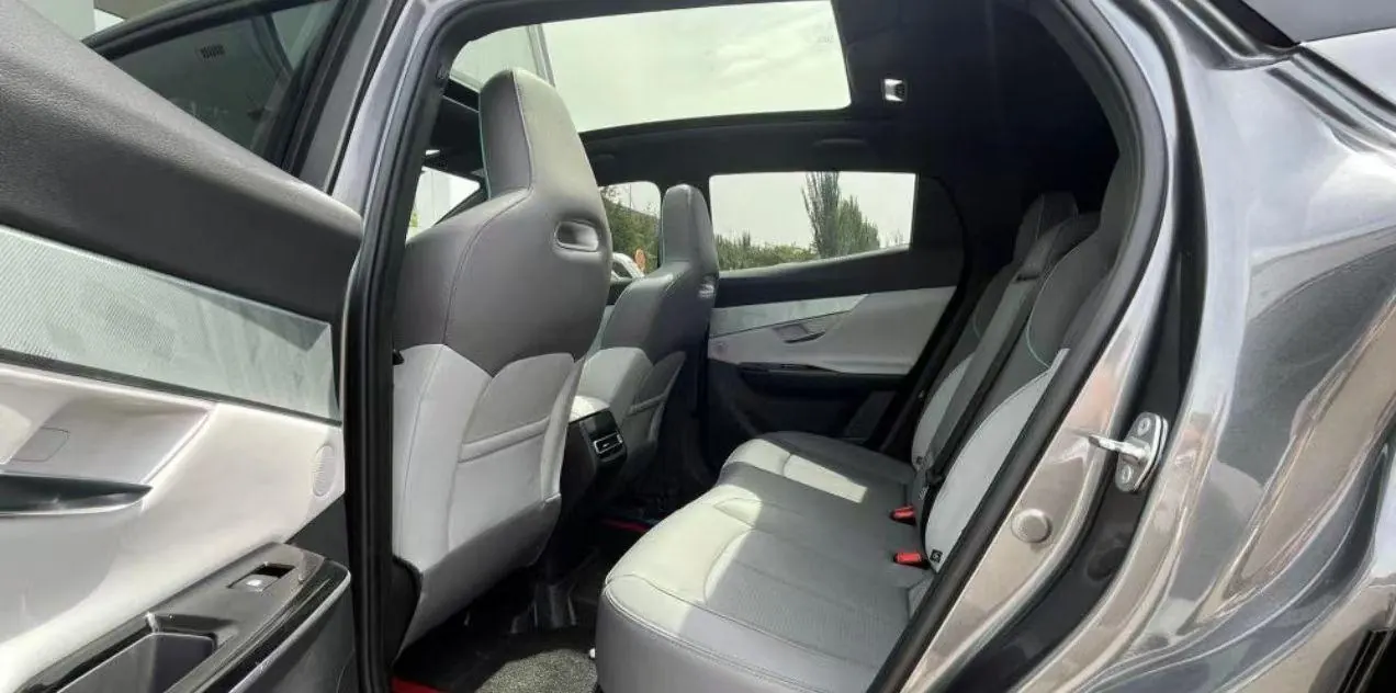 ChangAn 2023 UNI-T 1.5T honorable automatic gear 5