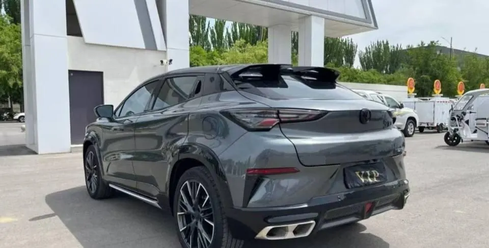 ChangAn 2023 UNI-T 1.5T honorable automatic gear 7