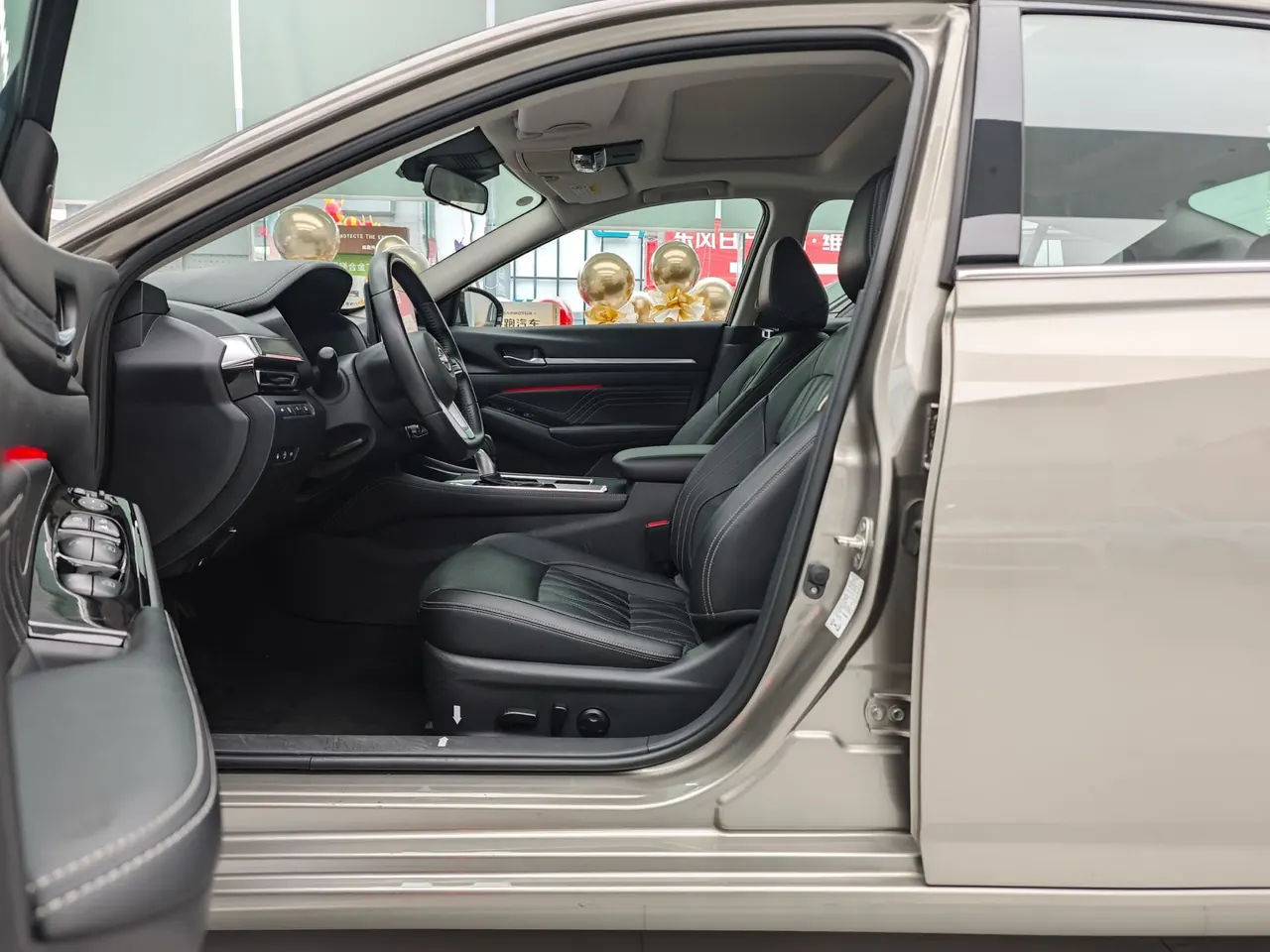 Nissan 2022 Teana 2.0 stepless XL-Upr premium version automatic gear 4