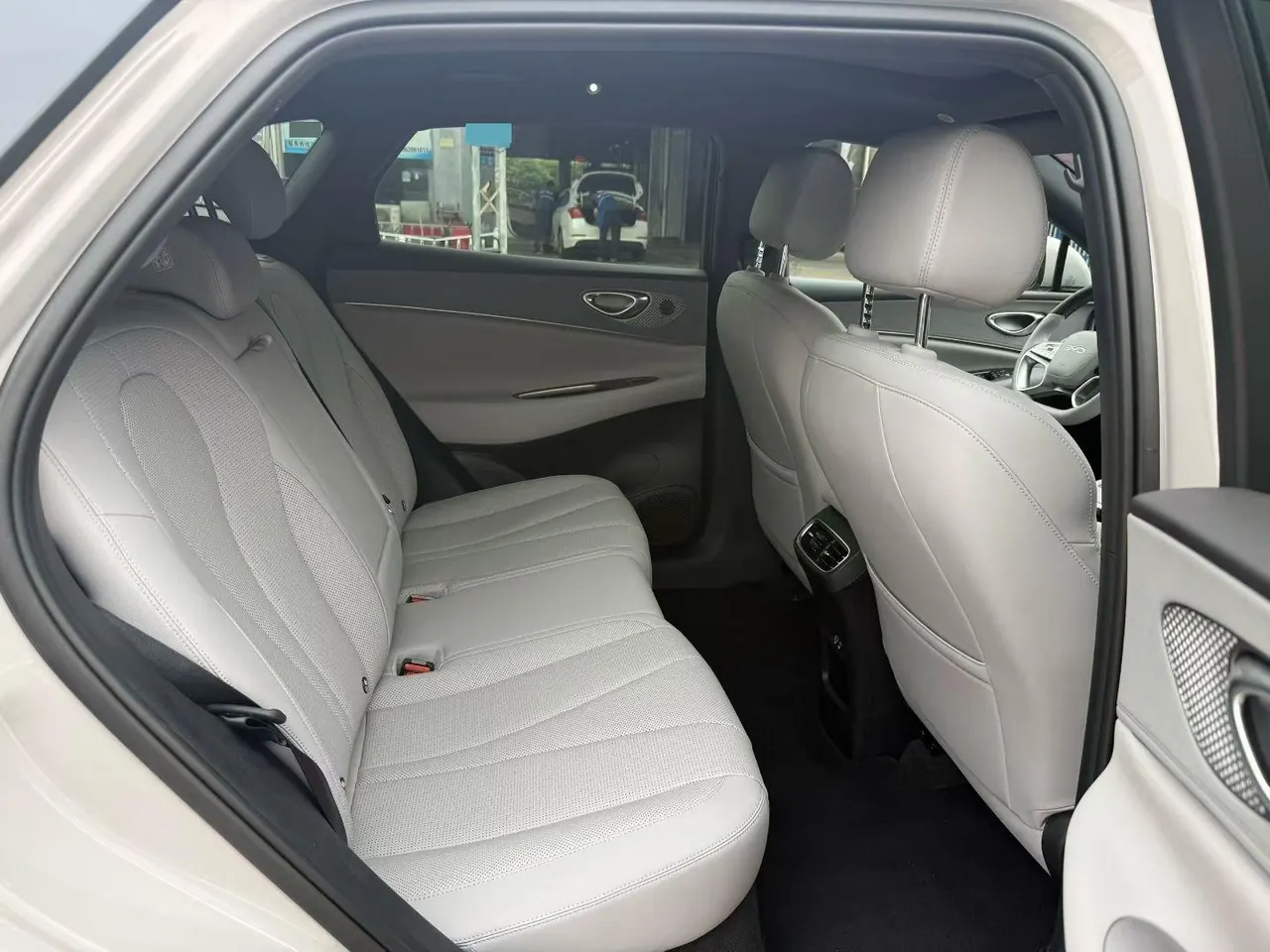 BYD 2025 Sea Lion 06 EV 605 Pilot Pro Edition Automatic Gear 6