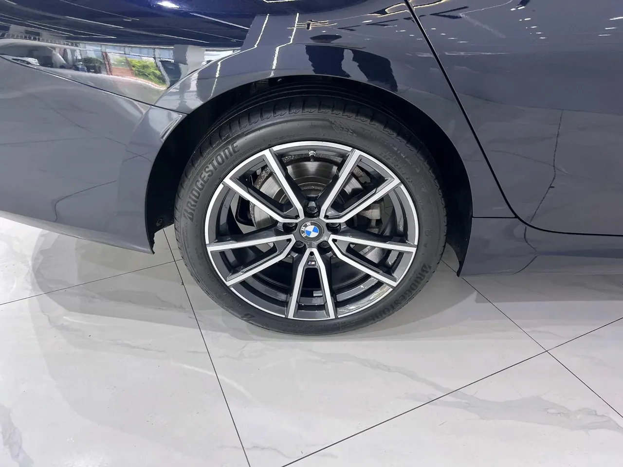 BMW 3 Series 2023 320Li 2.0T M Sports Suit Automatic Gear 16