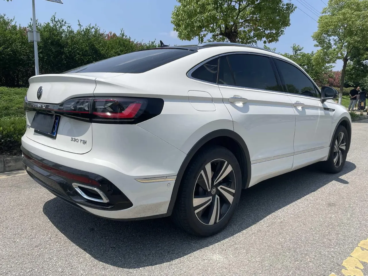 Volkswagen 2021 Tiguan X 2.0TSI 330TSI Two-Drive Ultimate Automatic Gear 8