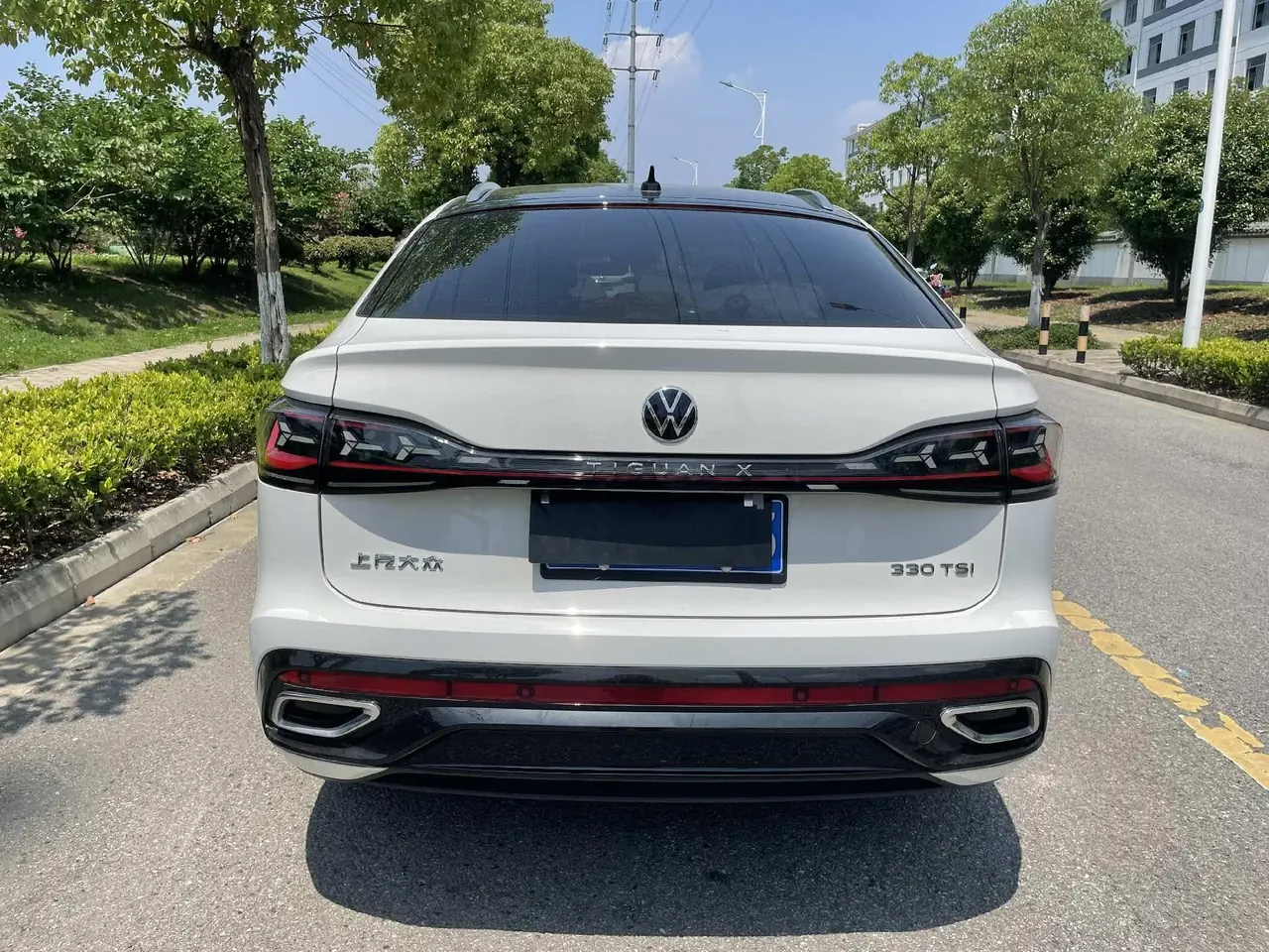 Volkswagen 2021 Tiguan X 2.0TSI 330TSI Two-Drive Ultimate Automatic Gear 9