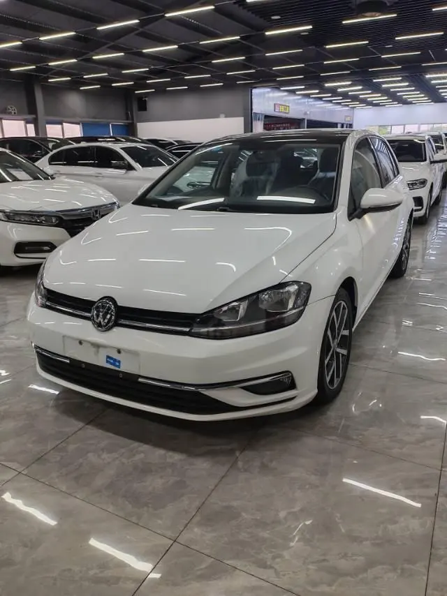 Volkswagen 2020 Golf 7 1.2TSI 200TSI Comfortable Aggressive Automatic - View 1