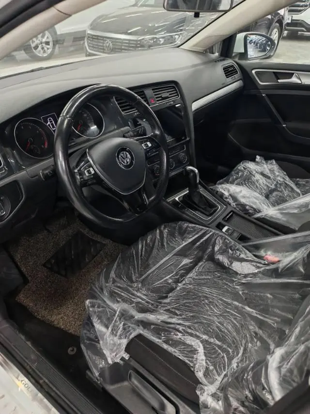 Volkswagen 2020 Golf 7 1.2TSI 200TSI Comfortable Aggressive Automatic 3