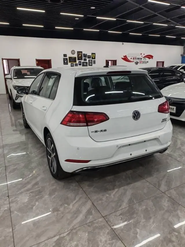 Volkswagen 2020 Golf 7 1.2TSI 200TSI Comfortable Aggressive Automatic 5