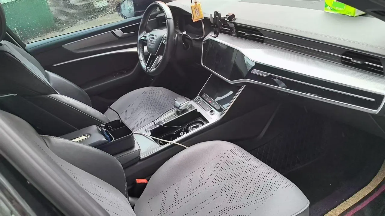 Audi 2022 A6L 2.0TFSI 40TFSI Deluxe Elegant Automatic 4