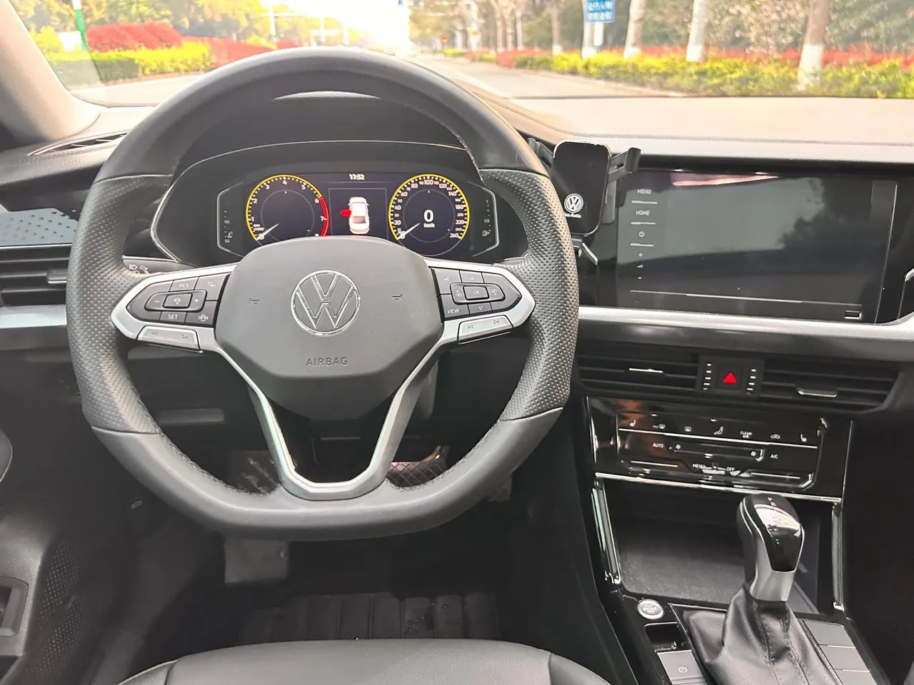 Volkswagen 2022 Passat 2.0TSI 330TSI Star Elite Edition Automatic Gear 11