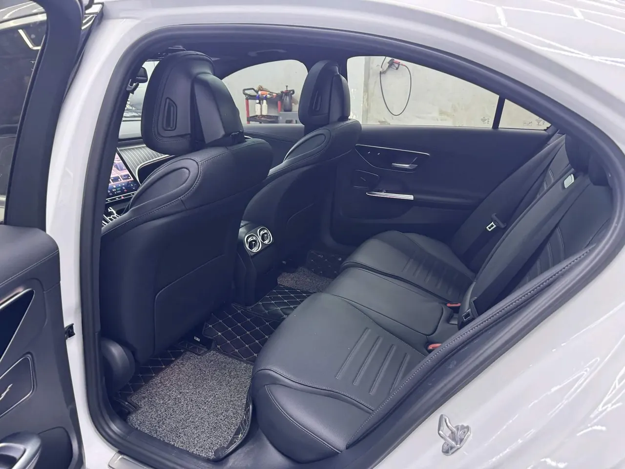 Mercedes Benz Class C 2023 C 260 L 48V 1.5T Sports Edition Automatic Gear 5
